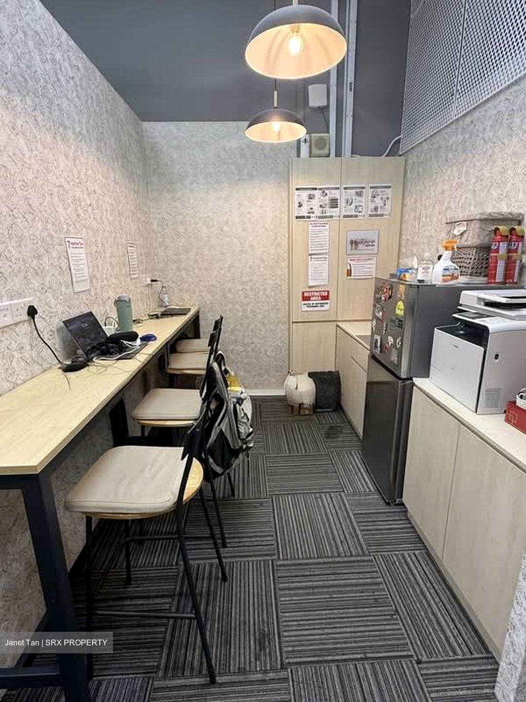 Arc 380 (D8), Office #596882461